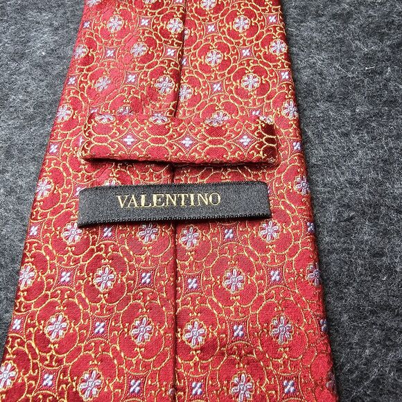 Valentino Tie 100% Italian Silk Red Designer Luxury USA 59" Abstract Ditzy - Picture 6 of 8